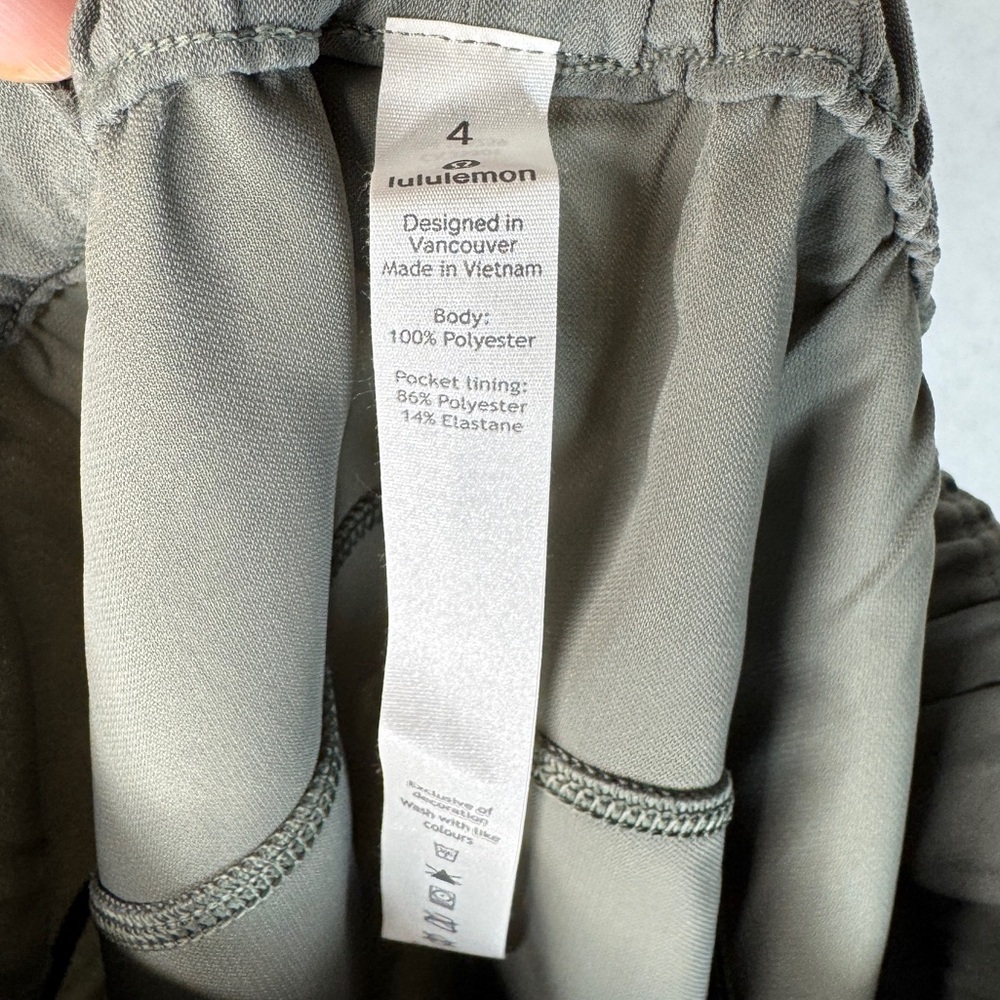 LULULEMON On The Fly Skirt *Woven - Grey Sage - W8A87S - Sz 4 - Picture 10 of 11